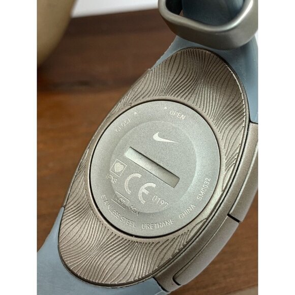 Nike Unisex Watch SM0032 Sport Running Quartz Digital Dial Rubber Strap - Picture 6 of 13